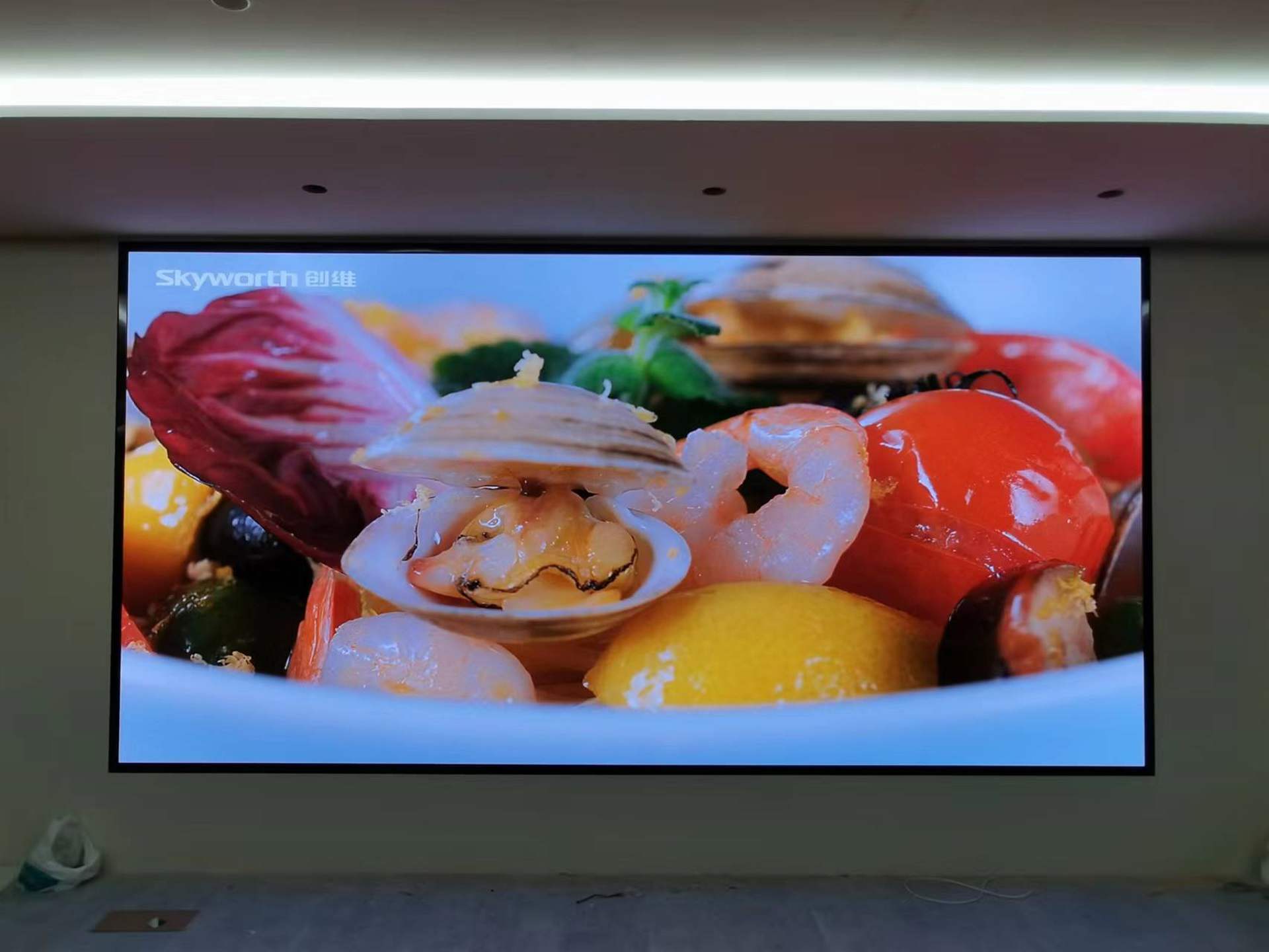 Indoor P2 LED display3